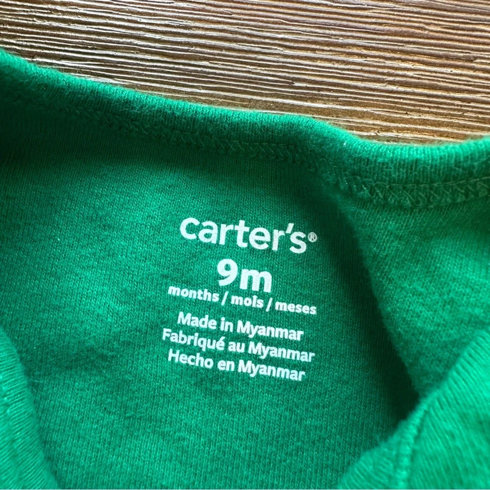 4/20$ Carter's Baby Green “Elf Crew” One Piece Romper size 9 months - Picture 3 of 4